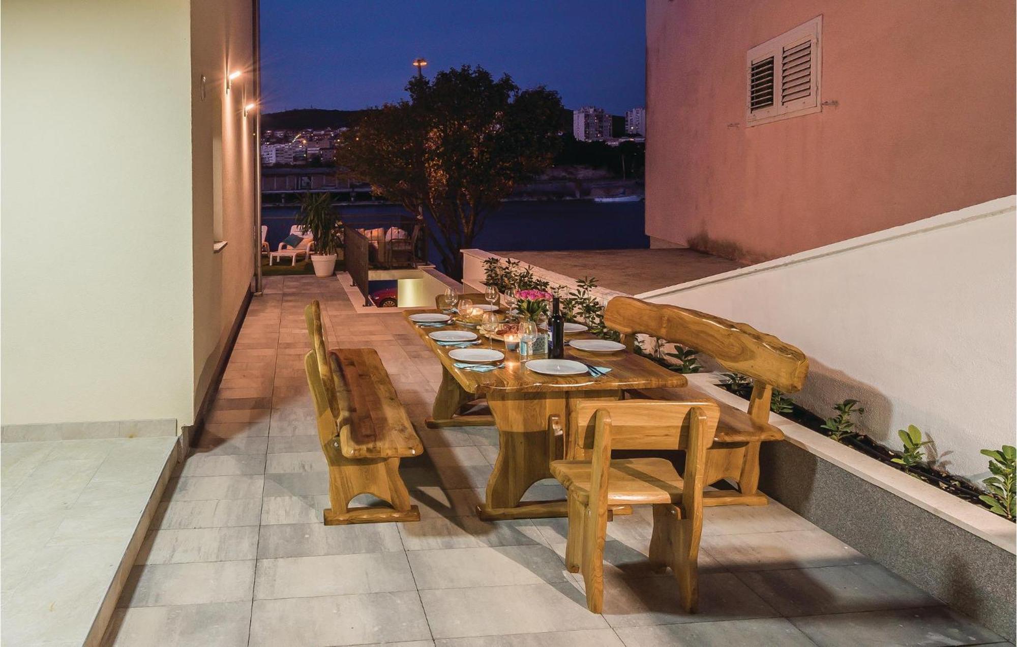 Beautiful Home In Sibenik With Kitchen Exterior foto
